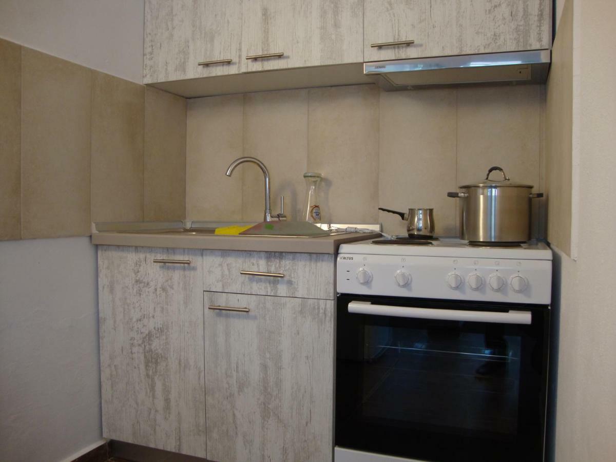 Maria Apartments Nea Karvali Exterior photo