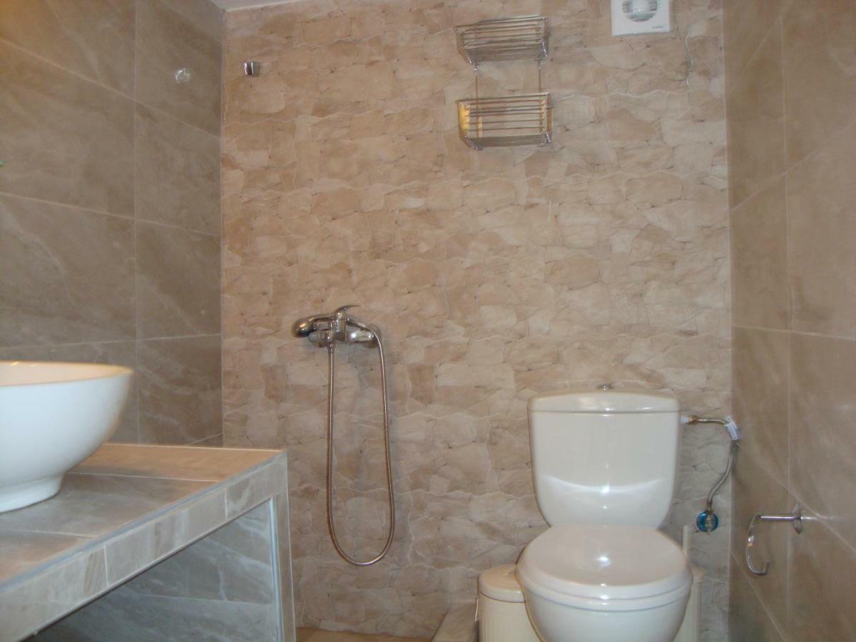 Maria Apartments Nea Karvali Exterior photo